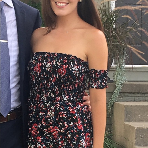 Lulus Dresses & Skirts - Off the shoulder Floral Dress